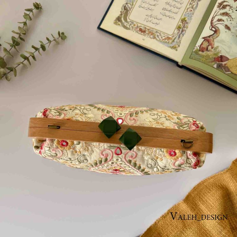 کیف واله : کیف دهنه چوبی سوزندوزی طرح رخساره 5