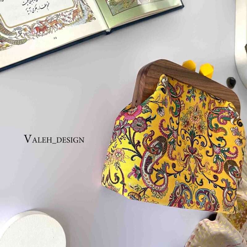 کیف واله : مینی‌بگ دهنه چوبی ترمه زرد 5