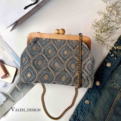 کیف واله : کیف دهنه چوبی ماه نقش 1